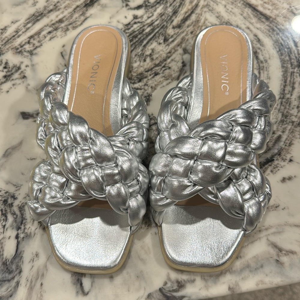 Vionic Kalina Slide Sandals- Metallic silver